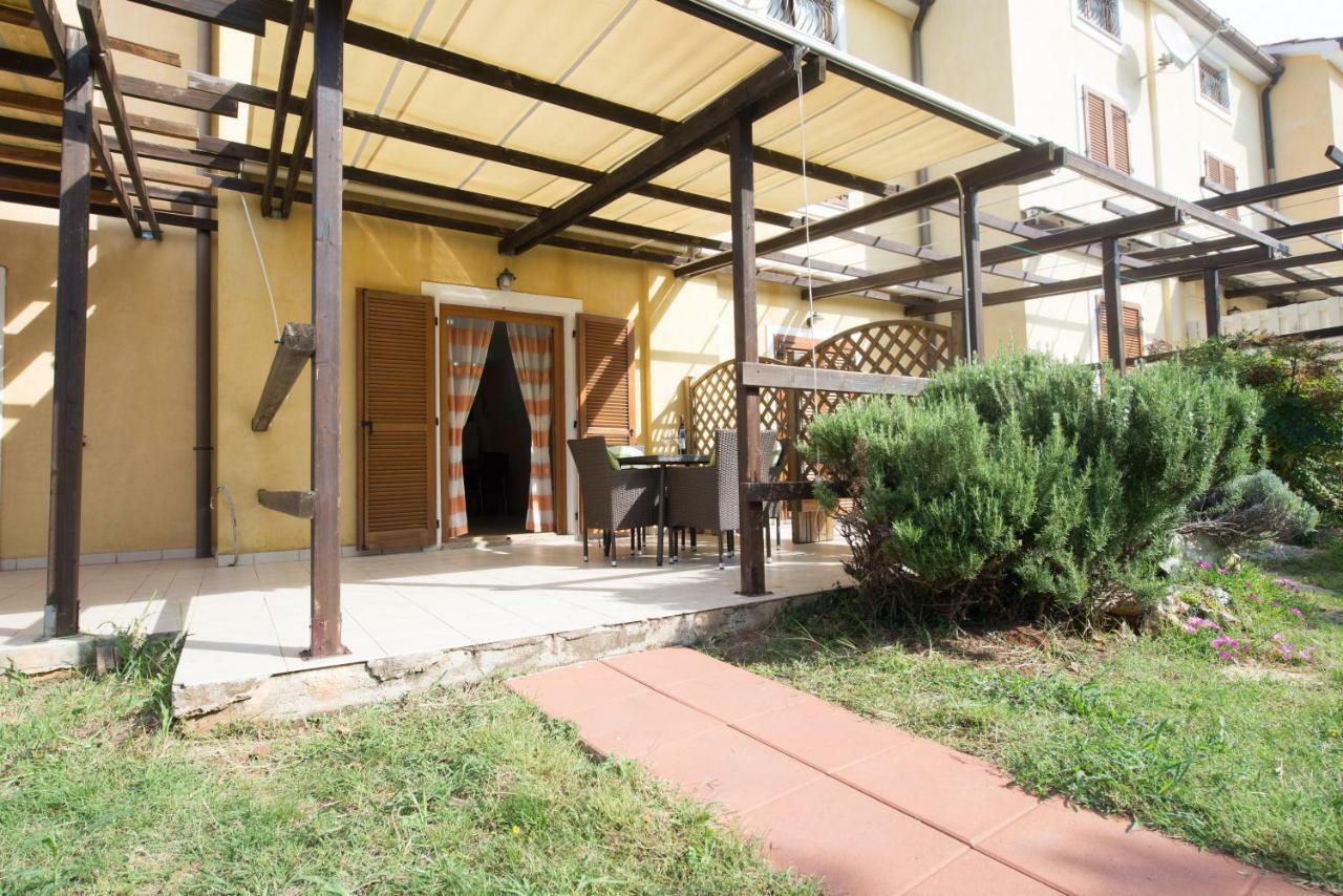 Lumbre Apartment Tar-Vabriga ภายนอก รูปภาพ